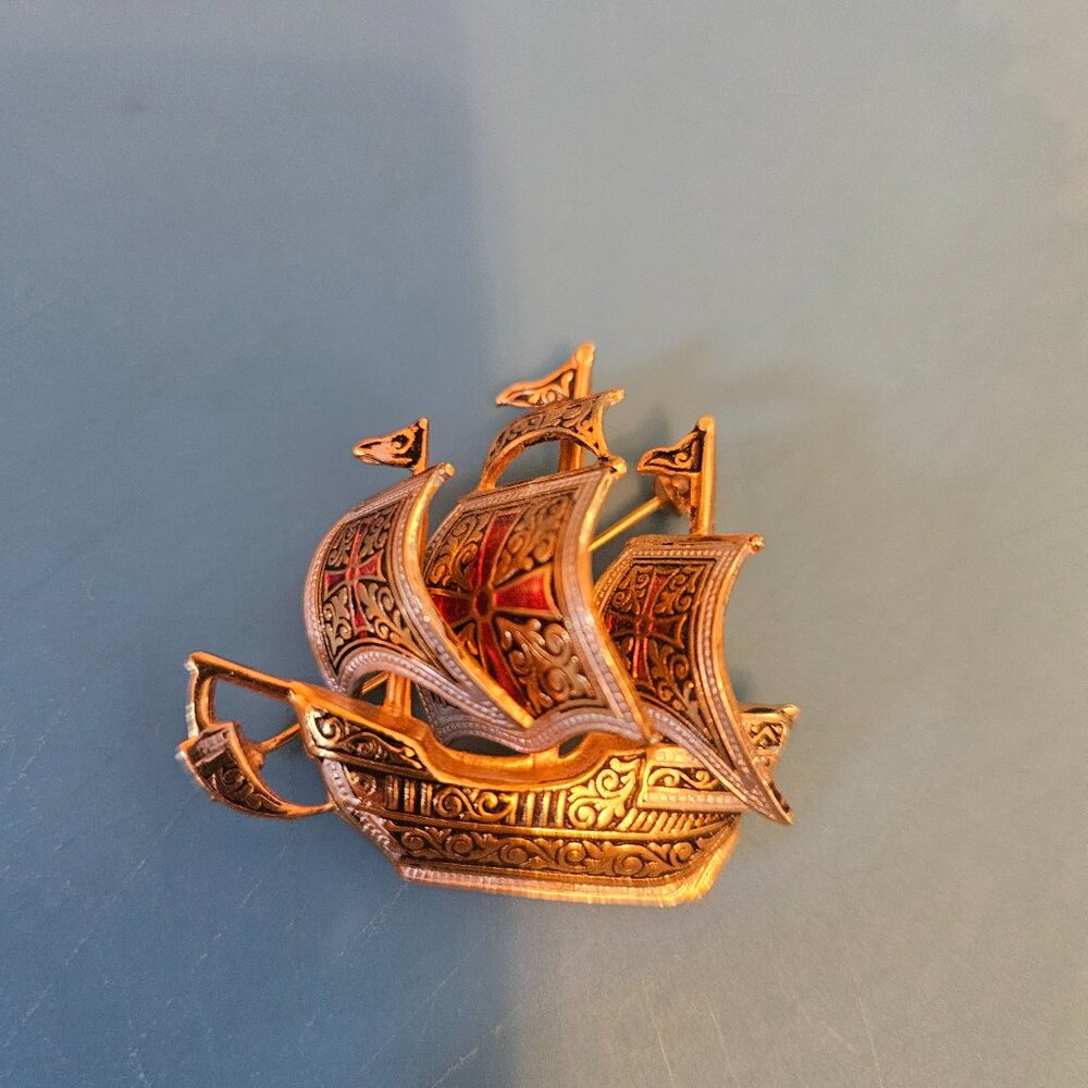 vintage Spanish damascene Galion ship brooch pin made in Spain
